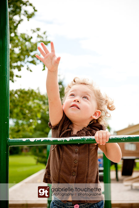 Candid Kid Photos: at the park!