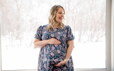 Lifestyle Maternity & Family Portraits at Home