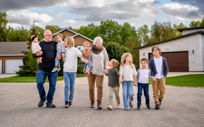 Backyard Family Photos in Manitoba