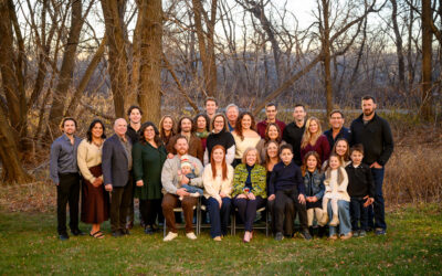 Multi-Generational Family Photo Sessions: What to Expect