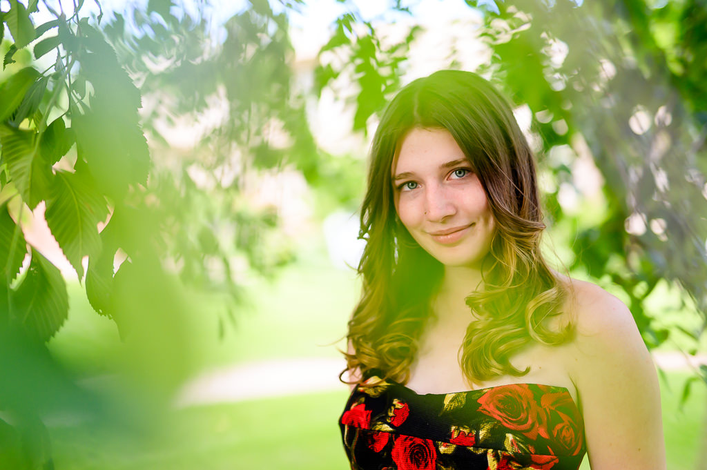 artistic grad photo session in Winnipeg under a tree